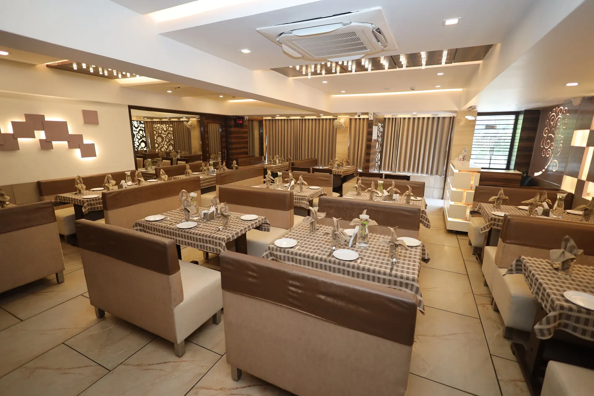City Corner restaurant dining room